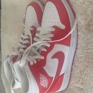 Nike Women's Red and White Sneakers
